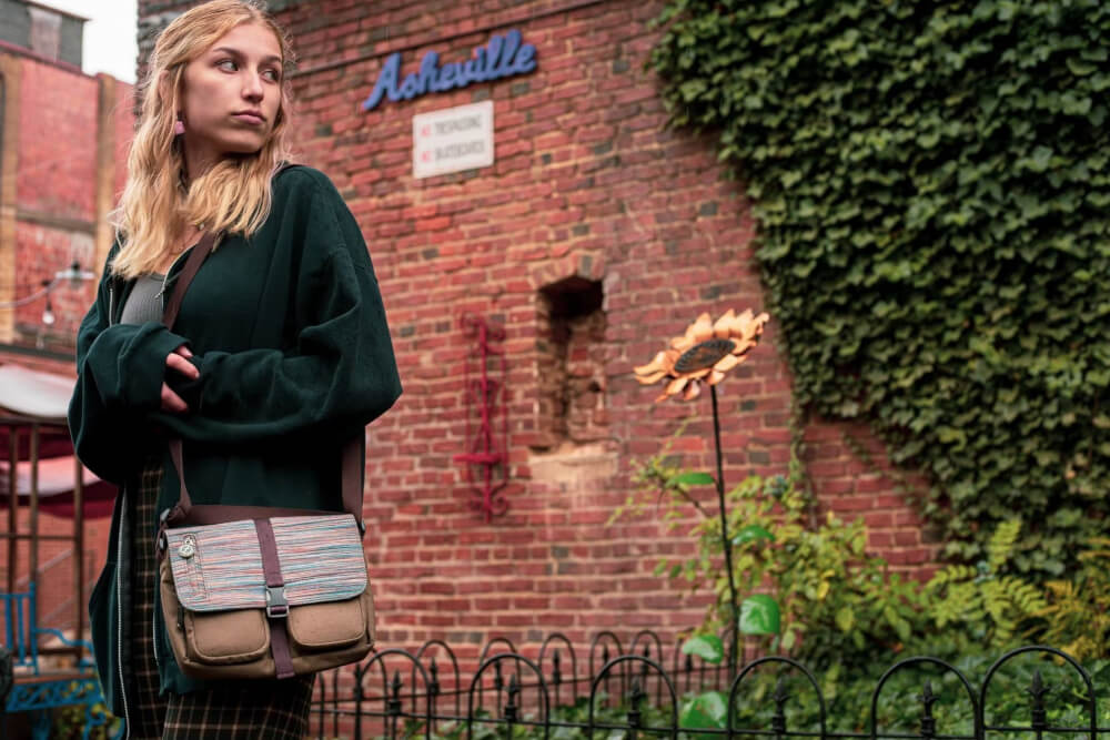 กระเป๋าสะพายกันน้ำ พรีเมี่ยม FEELFREE BLUE RIDGE PLAYMATE สี RIVER